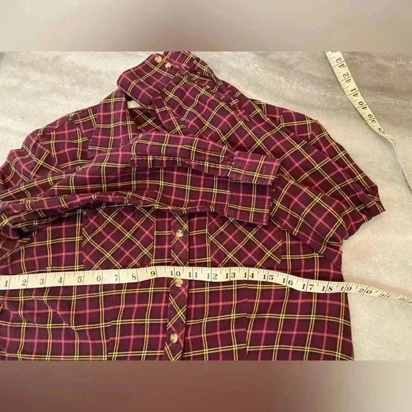 L.L. Bean Purple Pink Cotton Plaid Flannel Roll Tab Sleeve Button Down Size S - Picture 8 of 9